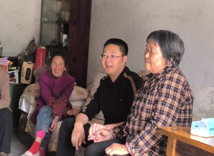 姜坤到古城镇调研国债支持地质灾害避险搬迁工作